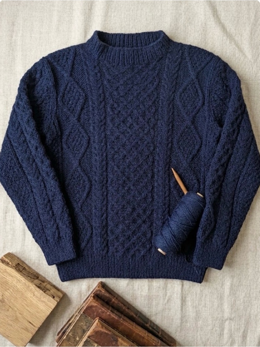 Vintage Navy Blue Chunky Cable Knit Fisherman Sweater Thick Aran Unisex Blue L/S